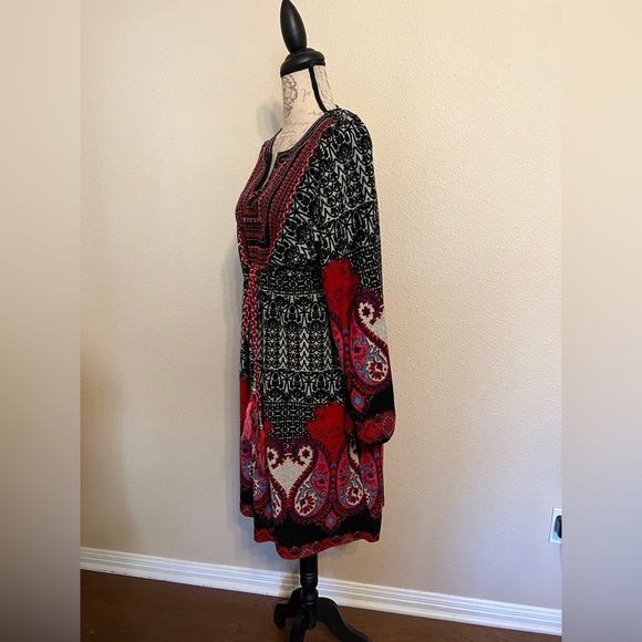 Bila sweater dress in size Large. - Picture 3 of 10